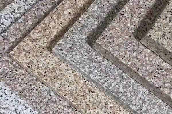 不是所有的仿石漆都叫石感漆，石感漆擁有的研發(fā)創(chuàng)新、嚴苛品控、穩(wěn)定供應(yīng)、成熟經(jīng)銷體系也是其他競品無法比擬的。