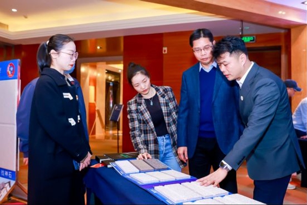 以別墅夢點亮千城，以財富經(jīng)賦能伙伴